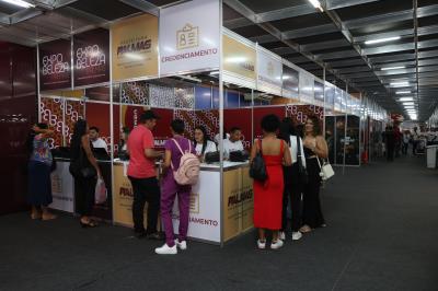 1ª ExpoBeleza Palmas - Curso harmonia  do corte no visagismo