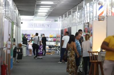 1ª ExpoBeleza Palmas - Curso harmonia  do corte no visagismo