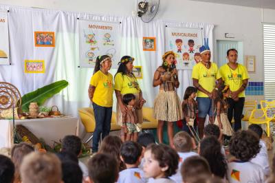 Crianças do CMEI João e Maria participam de projeto pedagógico sobre valorização dos Povos Indígenas 