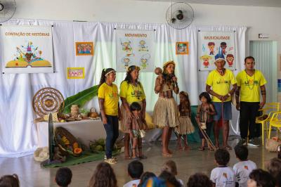 Crianças do CMEI João e Maria participam de projeto pedagógico sobre valorização dos Povos Indígenas 