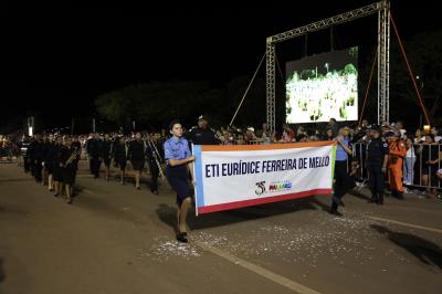 Desfile Cívico em comemoração aos 35 anos de Palmas