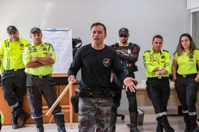 Agentes de trânsito recebem curso de escolta 
