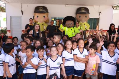 Sesmu pormove ação educativa de trãnsito na Semana Nacional do Trânsito para os alunos do Cmei Criança Feliz