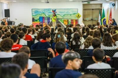 Sesmu pormove ação educativa de trãnsito na Semana Nacional do Trânsito para os alunos do Colégio Mackenzie