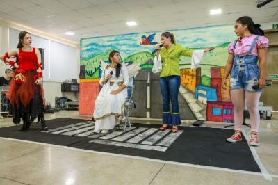 Sesmu pormove ação educativa de trãnsito na Semana Nacional do Trânsito para os alunos do Colégio Mackenzie