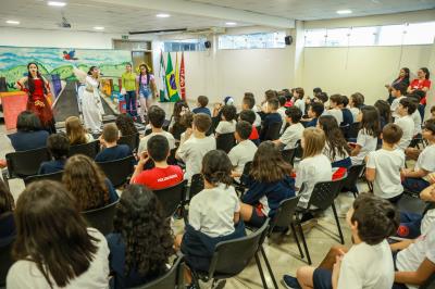 Sesmu pormove ação educativa de trãnsito na Semana Nacional do Trânsito para os alunos do Colégio Mackenzie