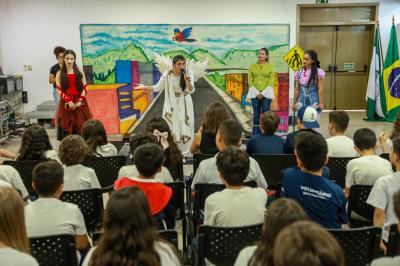 Sesmu pormove ação educativa de trãnsito na Semana Nacional do Trânsito para os alunos do Colégio Mackenzie
