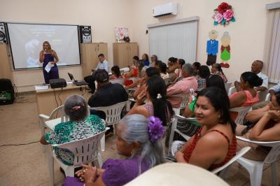 Campanha Nacional de Valorização da Pessoa Idosa realizada no CRAS Karajá I localizado no Aureny III