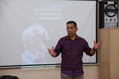 Campanha Nacional de Valorização da Pessoa Idosa realizada no CRAS Karajá I localizado no Aureny III