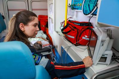 Equipamento de monitoramento é instalado em ambulâncias do Samu de Palmas