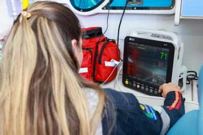 Equipamento de monitoramento é instalado em ambulâncias do Samu de Palmas