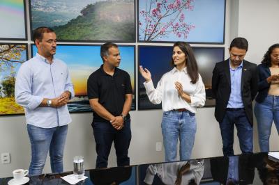 Secretária de Bem-Estar Animal Gabriela Siqueira Campos se reúne com deputados federais do Tocantins