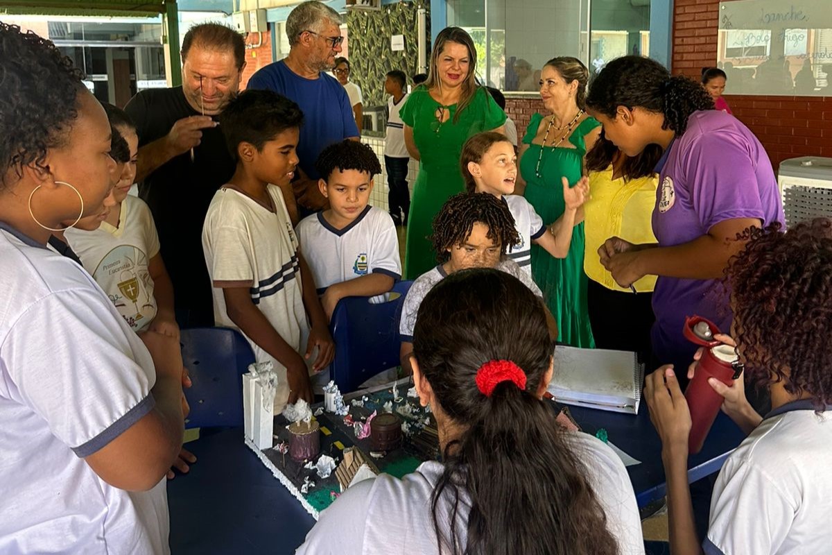 ETI Luiz Gonzaga apresenta resultado do projeto escolar socioambiental 'Eu Cuido da Vida'