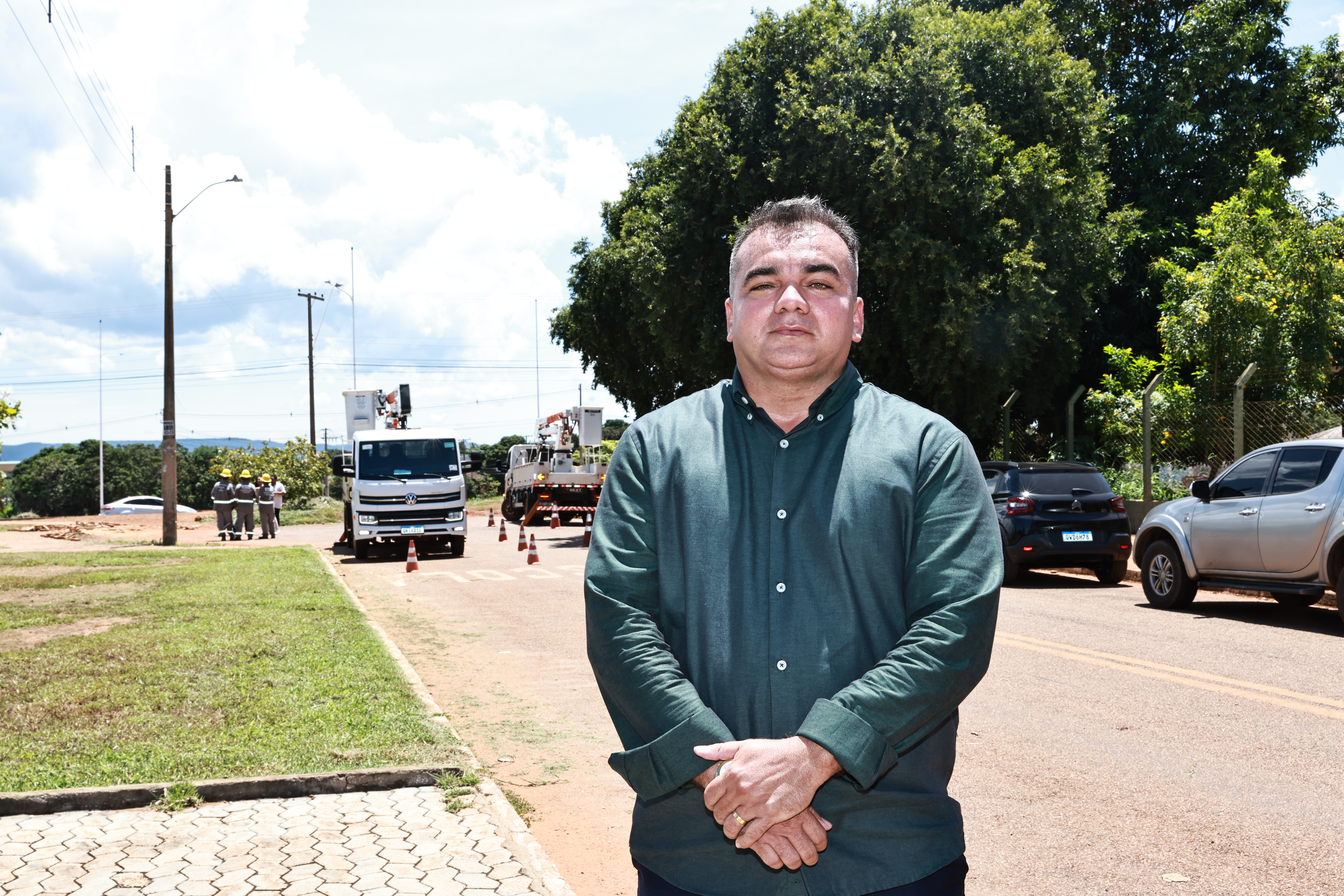 Eduardo Siqueira anuncia troca de cinco mil luminárias por outras mais econômicas e eficientes
